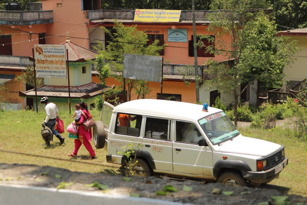 पर्वतका १२ जना कोरोना संक्रमित कोरोना अस्पतालमा भर्ना