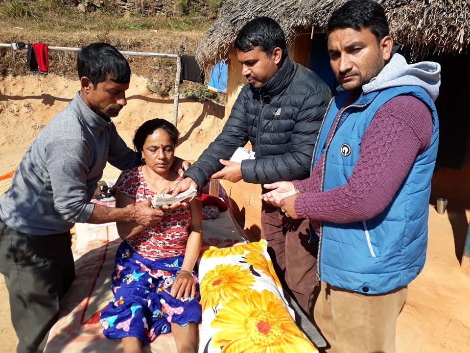 लक्ष्मी तिवारीलाई स्पेनबाट प्राप्त आर्थिक सहयोग हस्तान्तरण