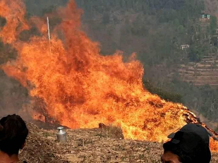 पवर्तमा भिषण आगलागी, करोडौँको क्षति