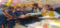 शंकरपोखरीमा नगरपालिका स्तरीय हाजिरजवाफ तथा न्यानो कपडा वितरण