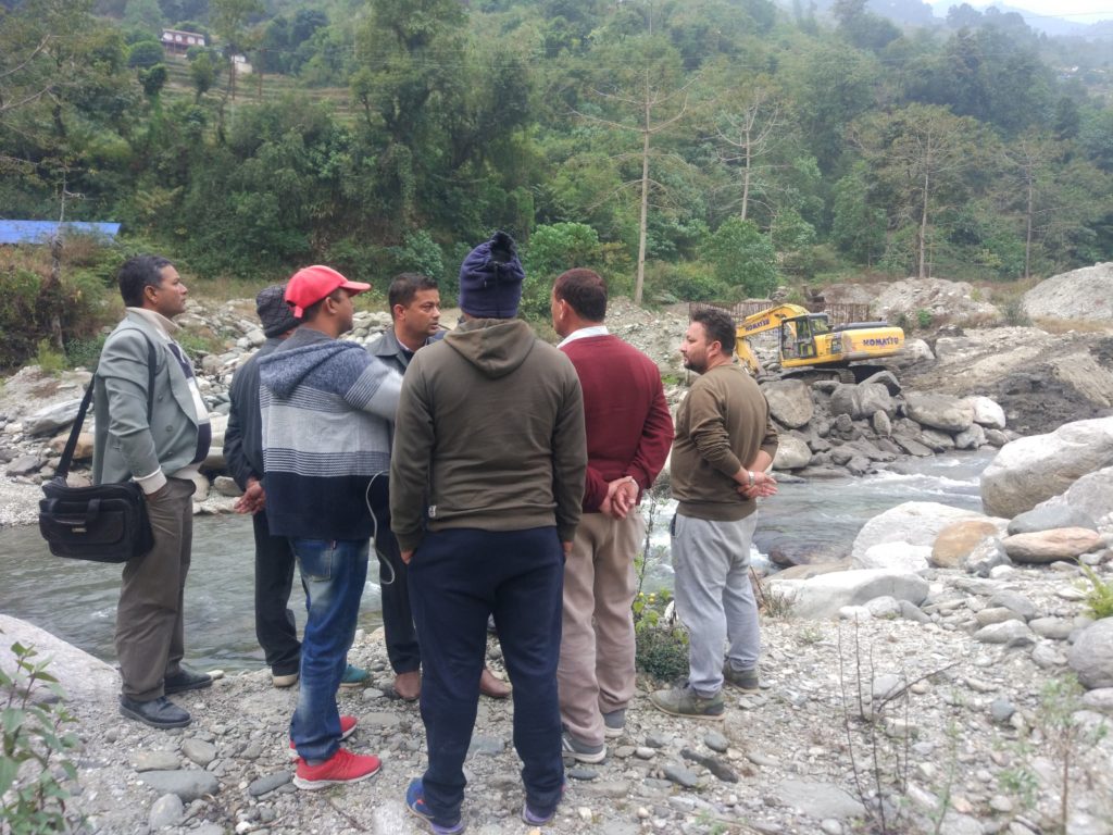 अलपत्र बनेको भुरुङ्गदीखोला झोलुङ्गे पुल बनाउन जनप्रतिनिधीको चाँसो